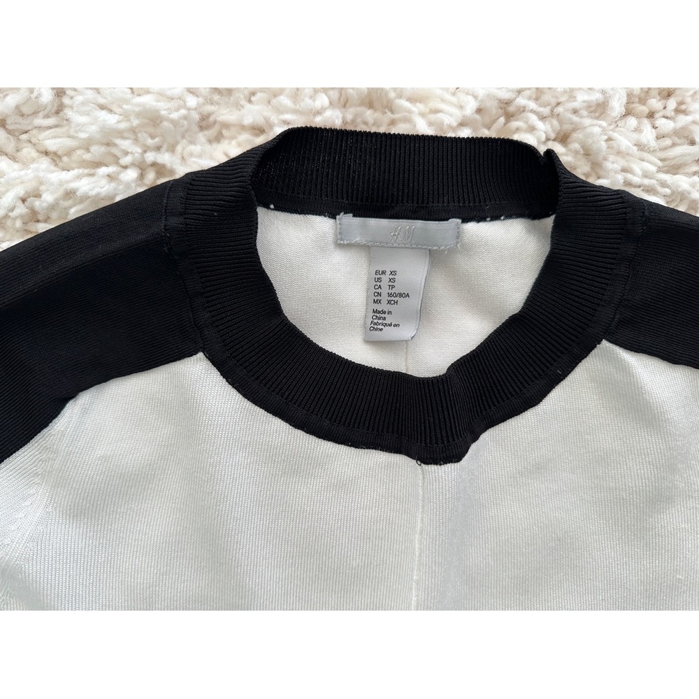5/$15 H&M - Picture 3 of 4